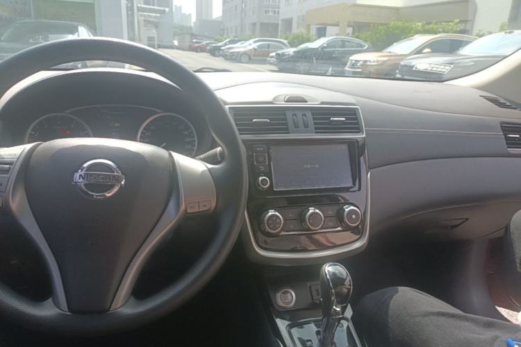 Used Nissan Tiida 2016 1.6L CVT Smart Drive Edition Center Console