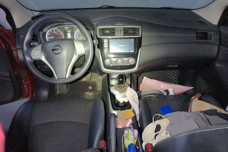 Used Nissan Tiida 2016 1.6L CVT Smart Drive Edition Center Console