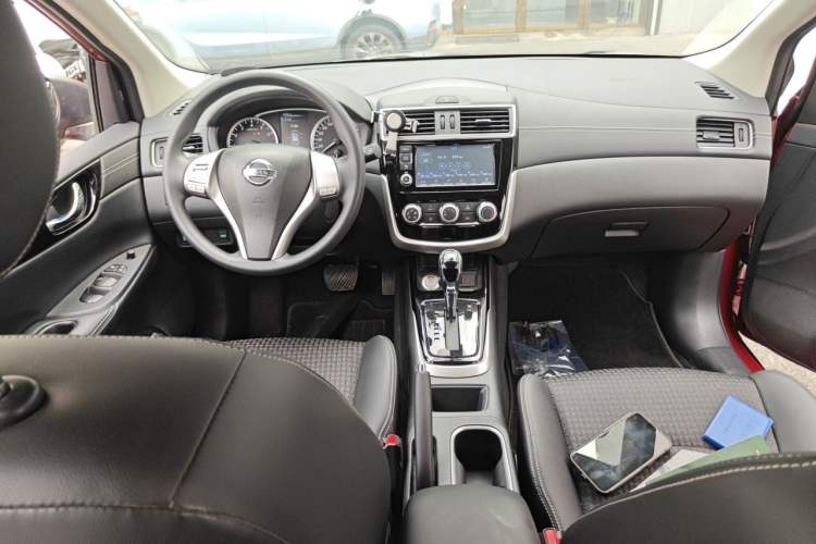 Used Nissan Tiida 2016 1.6L CVT Smart Drive Edition Center Console