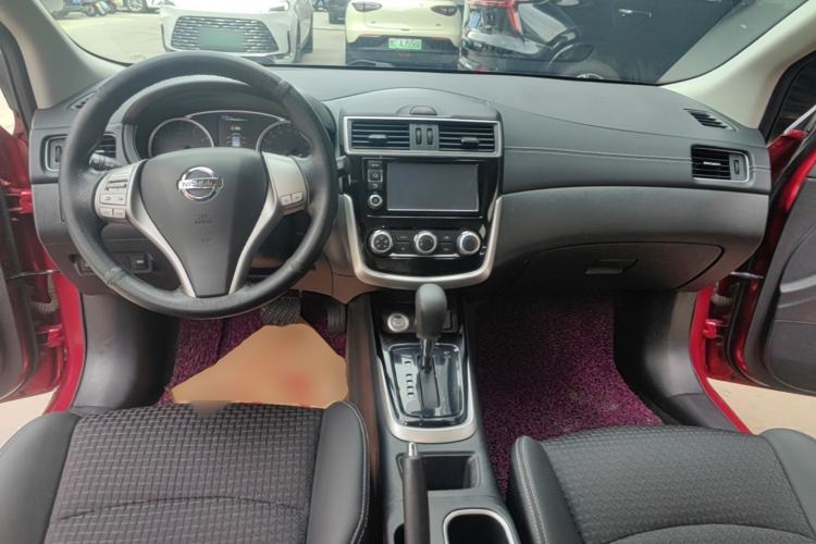 Used Nissan Tiida 2016 1.6L CVT Smart Drive Edition Center Console