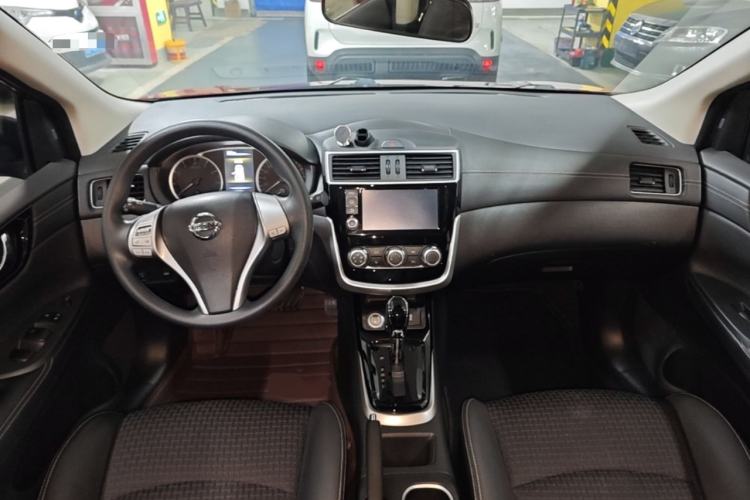 Used Nissan Tiida 2016 1.6L CVT Smart Drive Edition Center Console