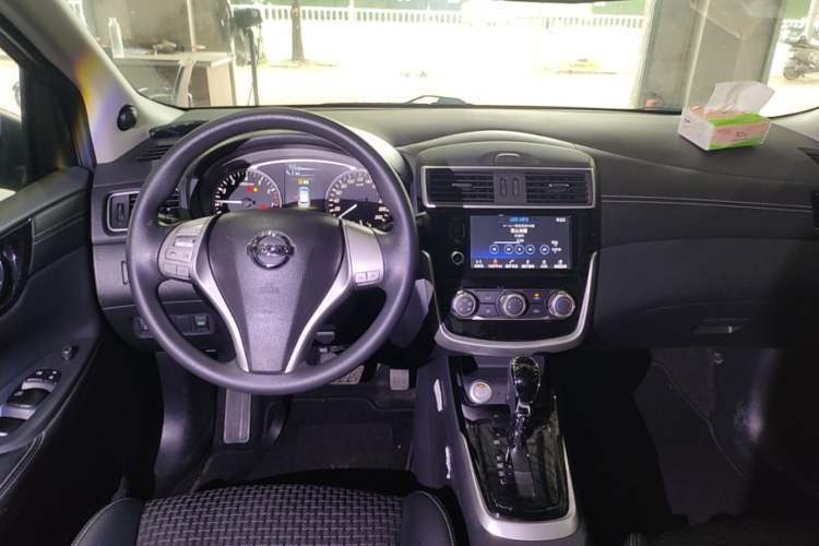 Used Nissan Tiida 2016 1.6L CVT Smart Drive Edition Center Console