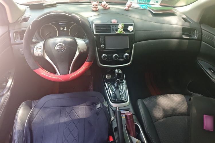 Used Nissan Tiida 2016 1.6L CVT Smart Drive Edition Center Console
