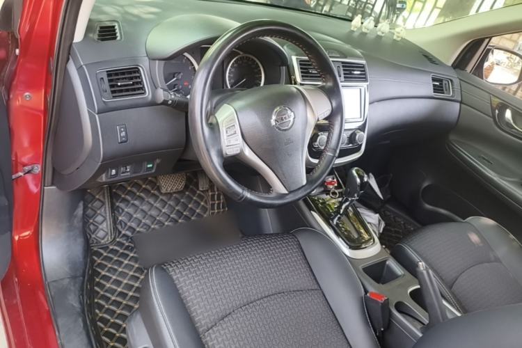 Used Nissan Tiida 2016 1.6L CVT Smart Drive Edition Center Console