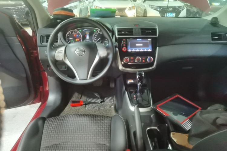 Used Nissan Tiida 2016 1.6L CVT Smart Drive Edition Center Console