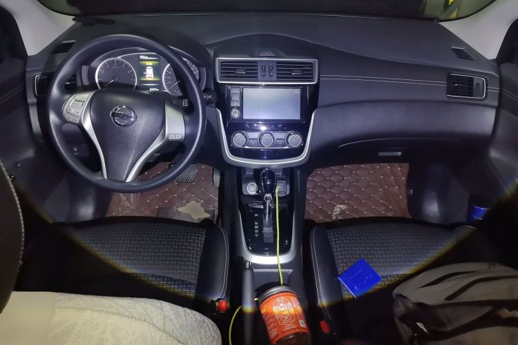 Used Nissan Tiida 2016 1.6L CVT Smart Drive Edition Center Console