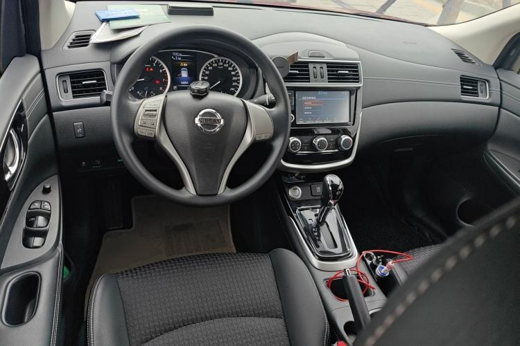Used Nissan Tiida 2016 1.6L CVT Smart Drive Edition Center Console
