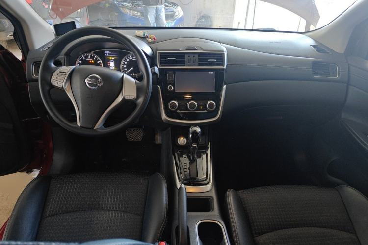 Used Nissan Tiida 2016 1.6L CVT Smart Drive Edition Center Console