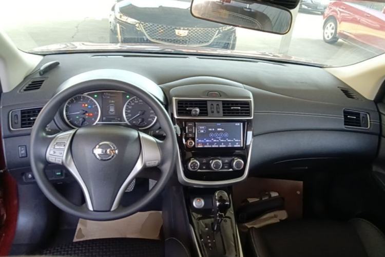 Used Nissan Tiida 2016 1.6L CVT Smart Drive Edition Center Console