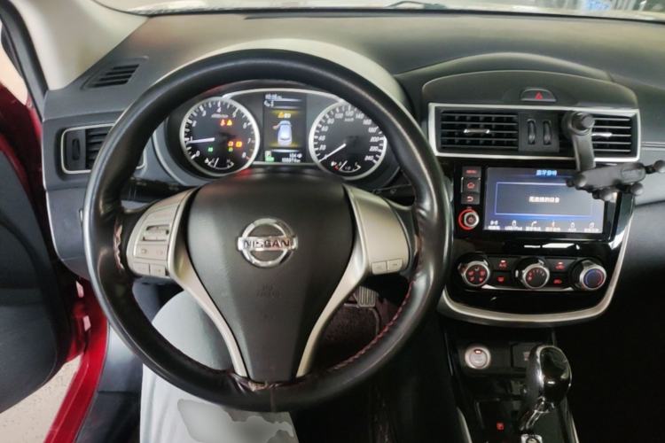 Used Nissan Tiida 2016 1.6L CVT Smart Drive Edition Center Console