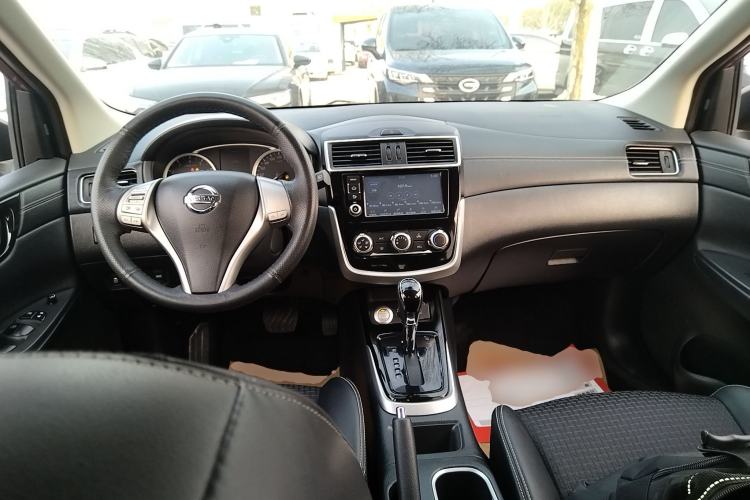 Used Nissan Tiida 2016 1.6L CVT Smart Drive Edition Center Console