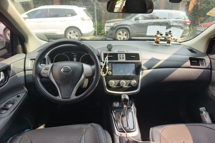Used Nissan Tiida 2016 1.6L CVT Smart Drive Edition Center Console