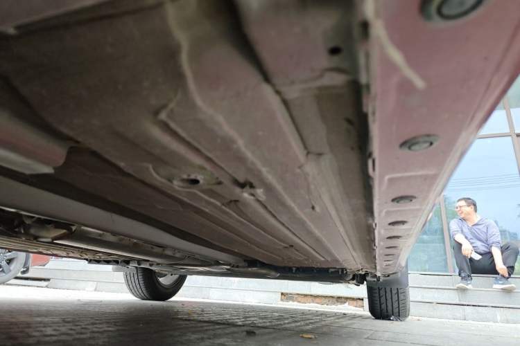 Used Nissan Tiida 2016 1.6L CVT Smart Drive Edition Chassis Front Left