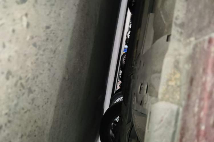 Used Nissan Tiida 2016 1.6L CVT Cool Dynamic Edition Chassis Front Right