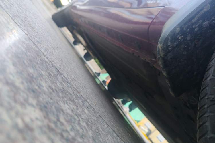 Used Nissan Tiida 2016 1.6L CVT Joyride Edition Chassis Front Right