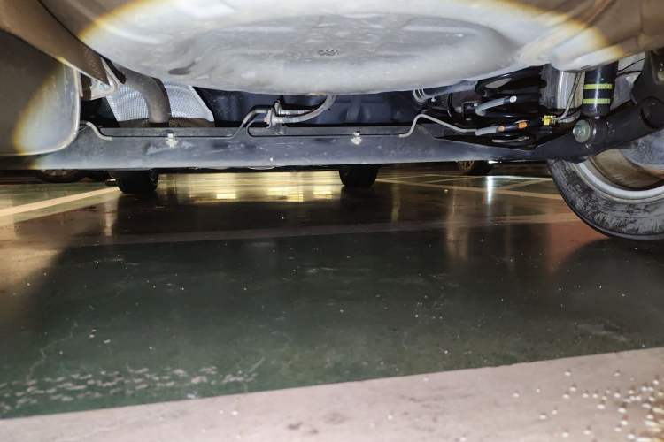 Used Nissan Tiida 2016 1.6L CVT Cool Dynamic Edition Chassis Rear