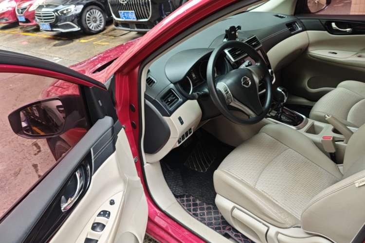Used Nissan Tiida 2016 1.6L CVT Smart Drive Edition Driver Seat