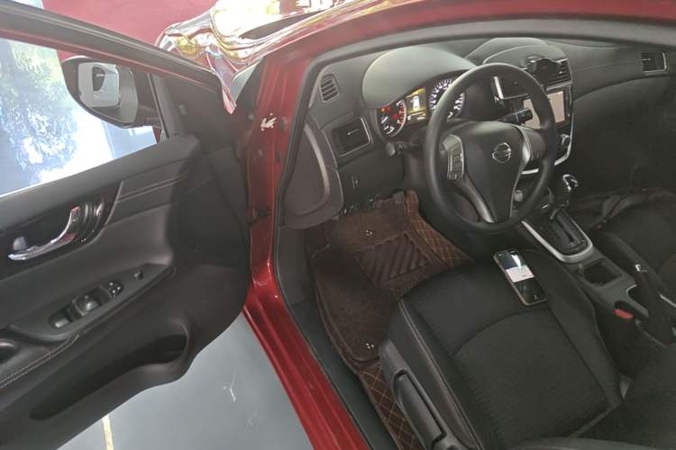 Used Nissan Tiida 2016 1.6L CVT Smart Drive Edition Driver Seat