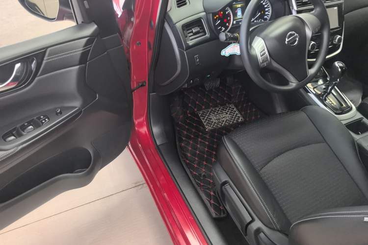 Used Nissan Tiida 2016 1.6L CVT Smart Drive Edition Driver Seat