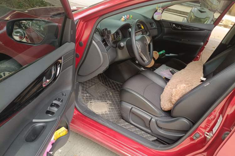 Used Nissan Tiida 2016 1.6L CVT Smart Drive Edition Driver Seat