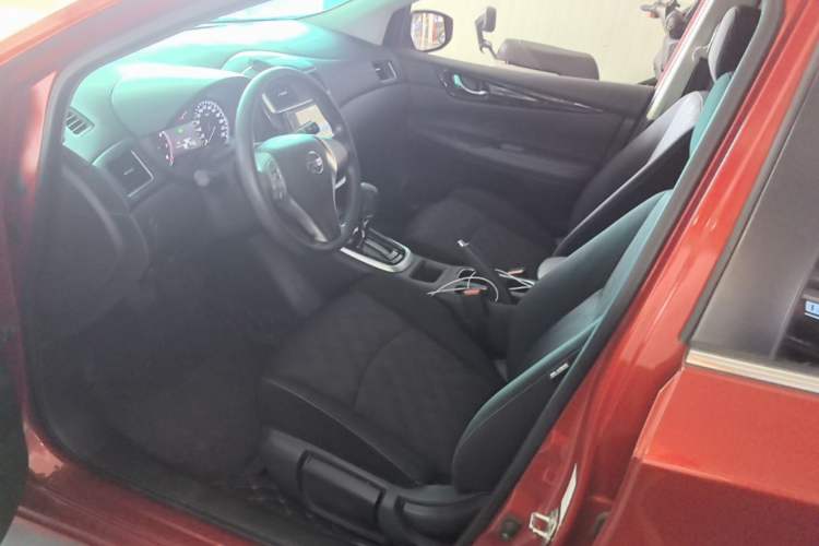 Used Nissan Tiida 2016 1.6L CVT Cool Dynamic Edition Driver Seat