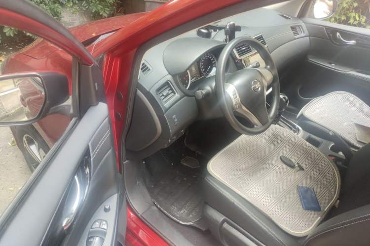 Used Nissan Tiida 2016 1.6L CVT Smart Drive Edition Driver Seat
