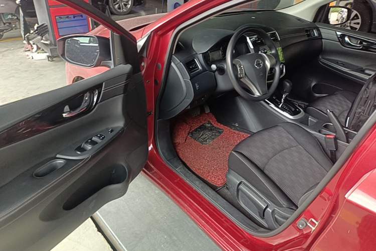 Used Nissan Tiida 2016 1.6L CVT Cool Dynamic Edition Driver Seat