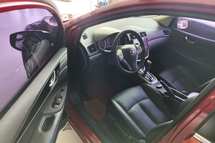 Used Nissan Tiida 2016 1.6L CVT ZhiZun Edition Driver Seat