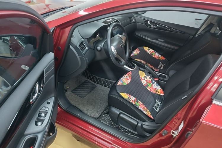 Used Nissan Tiida 2016 1.6L CVT Cool Dynamic Edition Driver Seat