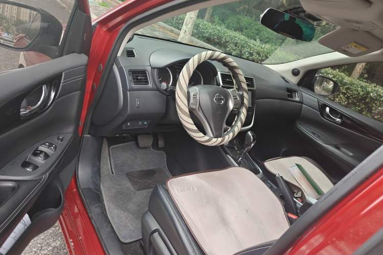 Used Nissan Tiida 2016 1.6L CVT ZhiZun Edition Driver Seat