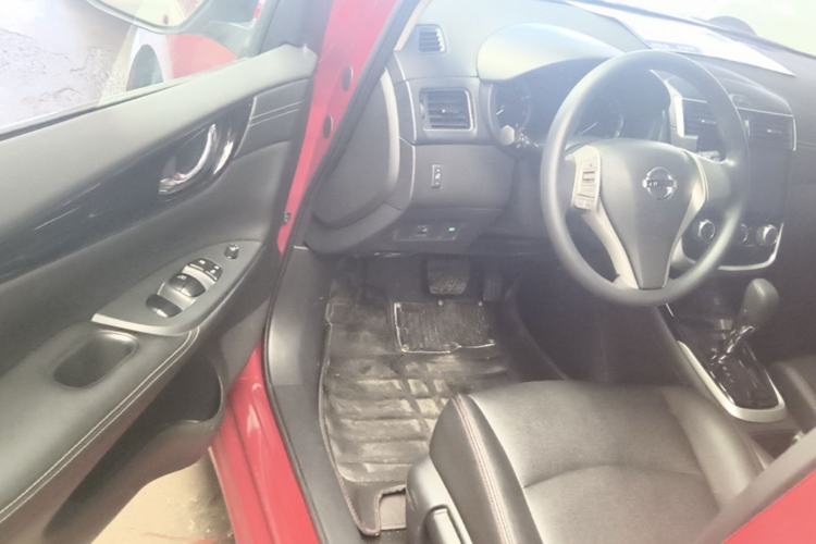 Used Nissan Tiida 2016 1.6L CVT Cool Dynamic Edition Driver Seat