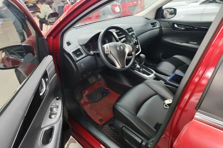 Used Nissan Tiida 2016 1.6L CVT Cool Dynamic Edition Driver Seat