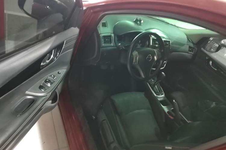 Used Nissan Tiida 2016 1.6L CVT Cool Dynamic Edition Driver Seat