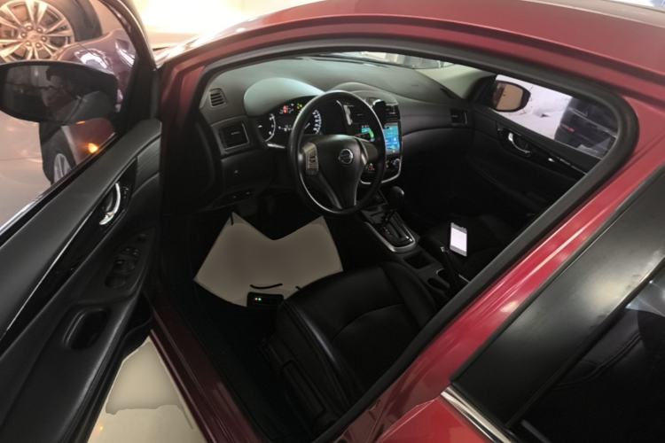 Used Nissan Tiida 2016 1.6L CVT Cool Dynamic Edition Driver Seat