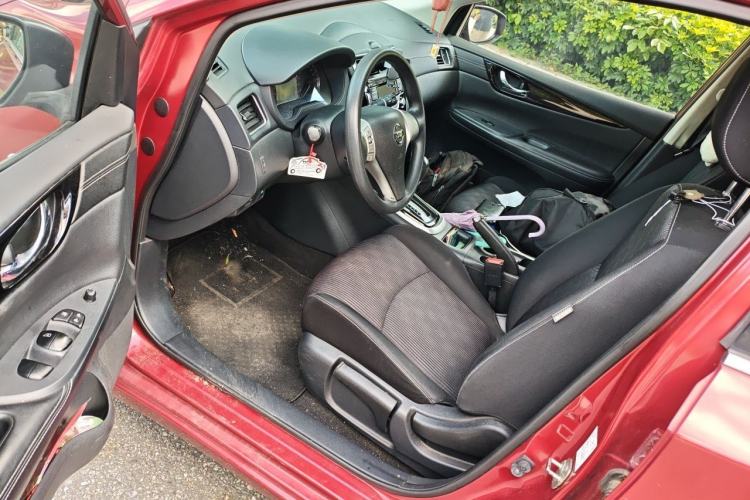 Used Nissan Tiida 2016 1.6L CVT Cool Dynamic Edition Driver Seat