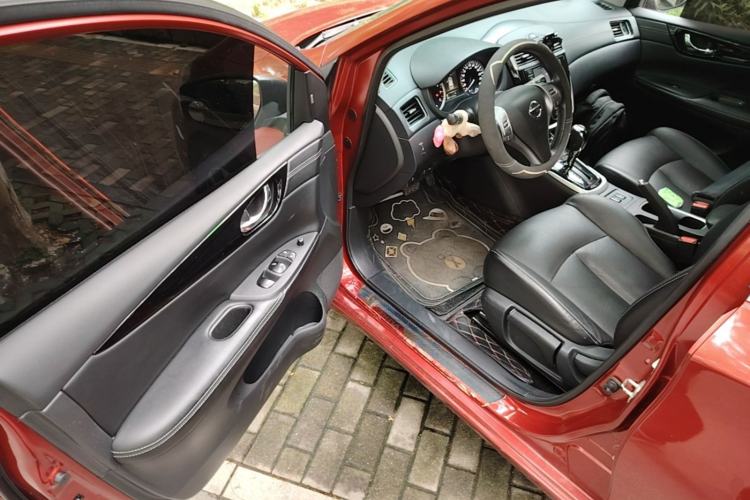 Used Nissan Tiida 2016 1.6L CVT ZhiZun Edition Driver Seat