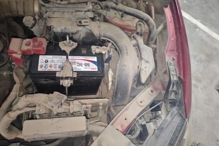 Used Nissan Tiida 2016 1.6L CVT Cool Dynamic Edition Engine Bay Left