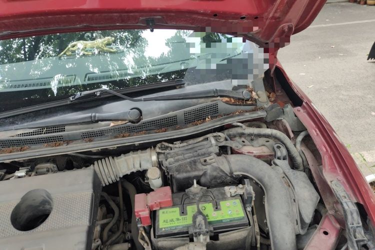 Used Nissan Tiida 2016 1.6L CVT Cool Dynamic Edition Engine Bay Left
