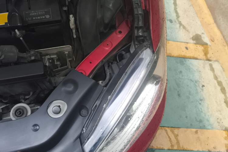 Used Nissan Tiida 2016 1.6L CVT Cool Dynamic Edition Engine Bay Left