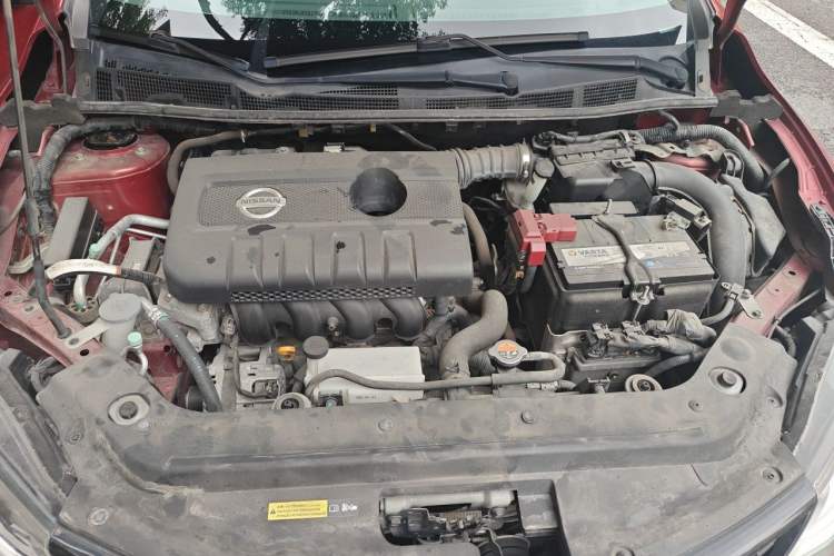 Used Nissan Tiida 2016 1.6L CVT ZhiZun Edition Engine Bay