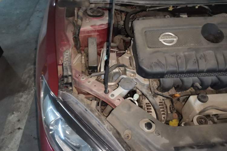 Used Nissan Tiida 2016 1.6L CVT Smart Drive Edition Engine Bay Right