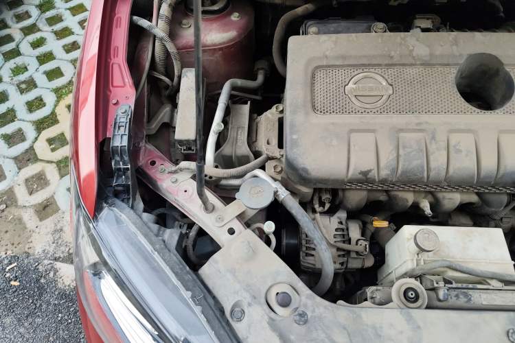Used Nissan Tiida 2016 1.6L CVT Cool Dynamic Edition Engine Bay Right