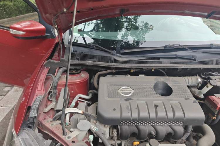 Used Nissan Tiida 2016 1.6L CVT ZhiZun Edition Engine Bay Right