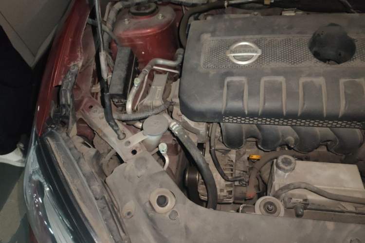 Used Nissan Tiida 2016 1.6L CVT Cool Dynamic Edition Engine Bay Right