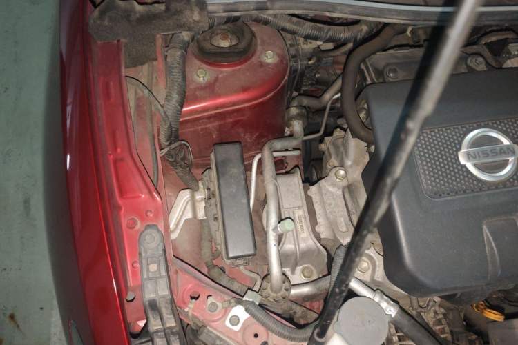 Used Nissan Tiida 2016 1.6L CVT Smart Drive Edition Engine Bay Right