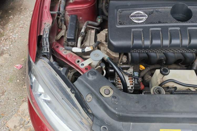 Used Nissan Tiida 2016 1.6L CVT ZhiZun Edition Engine Bay Right