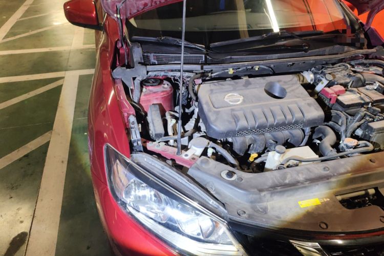 Used Nissan Tiida 2016 1.6L CVT Cool Dynamic Edition Engine Bay Right