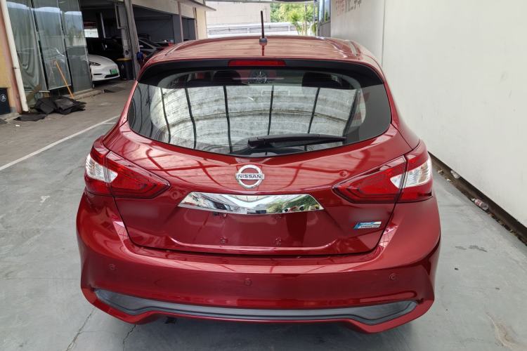Used Nissan Tiida 2016 1.6L CVT Cool Dynamic Edition Exterior 10