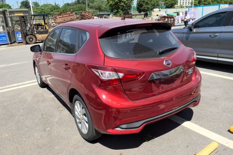 Used Nissan Tiida 2016 1.6L CVT Cool Dynamic Edition Exterior 2