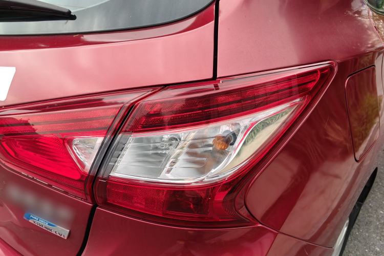 Used Nissan Tiida 2016 1.6L CVT Cool Dynamic Edition Exterior 3